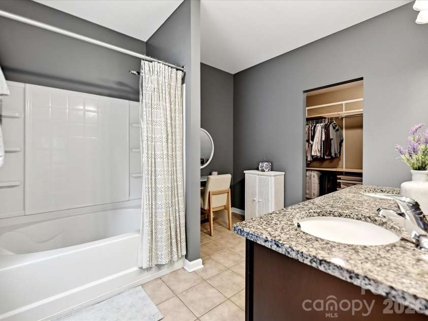 10333 Killogrin Way, Pineville, NC 28134.  MLS# CAR4404947, YatesRealty ID 38208. 