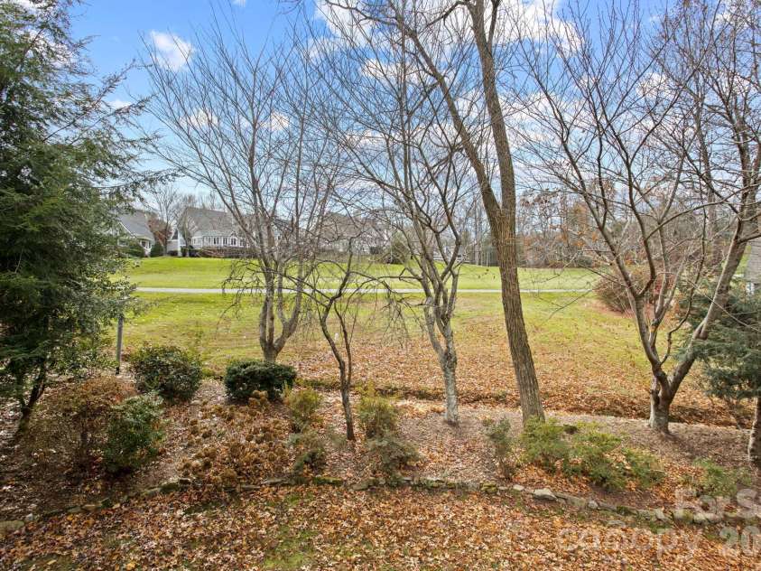 122 Broadmoor Drive, Flat Rock, NC 28731.  MLS# CAR4408079, YatesRealty ID 3821. 