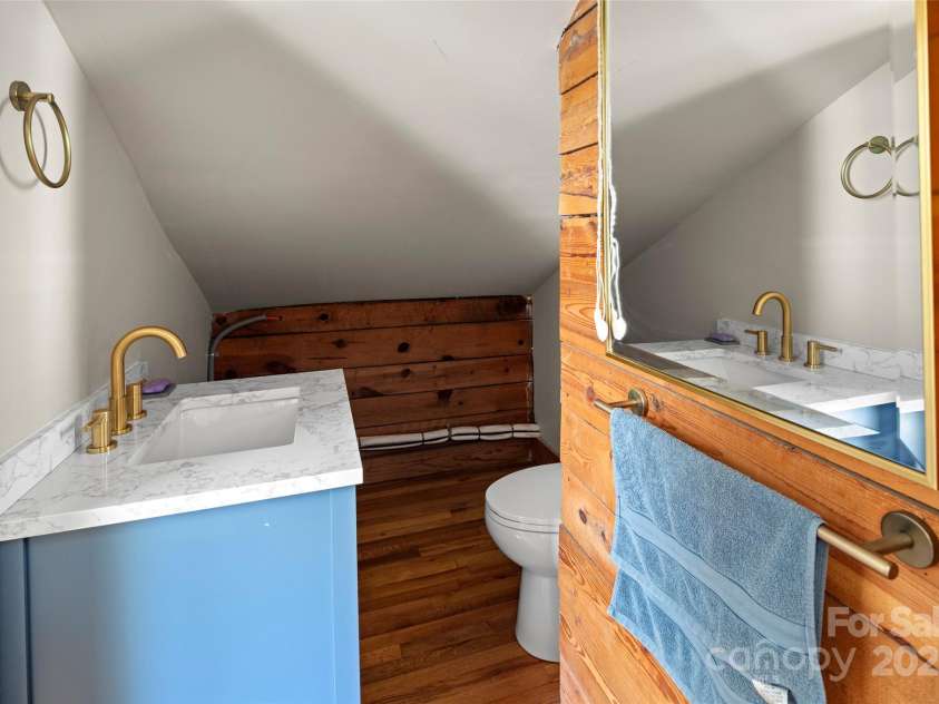 1383 Newfound Road, Leicester, NC 28748.  MLS# CAR4238537, YatesRealty ID 3821. 