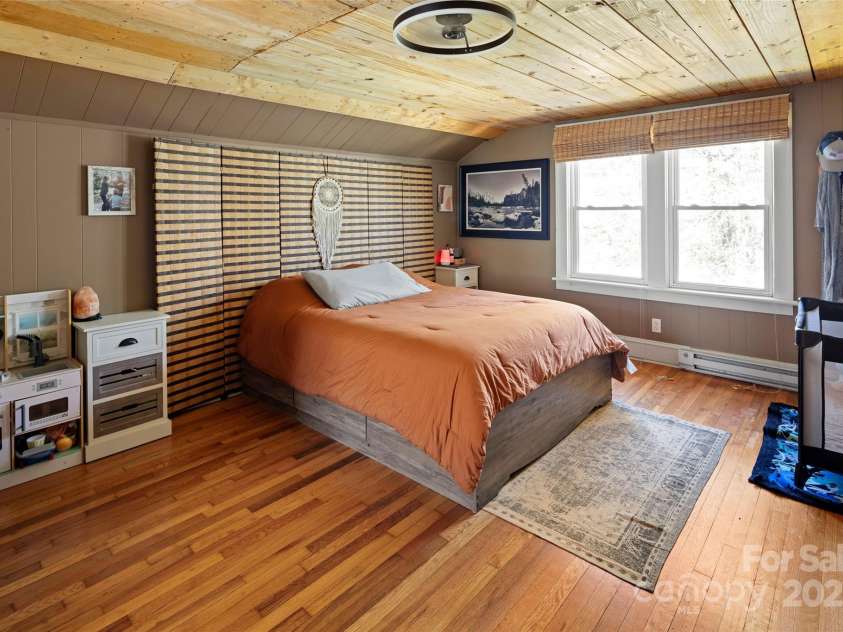 1383 Newfound Road, Leicester, NC 28748.  MLS# CAR4238537, YatesRealty ID 3821. 