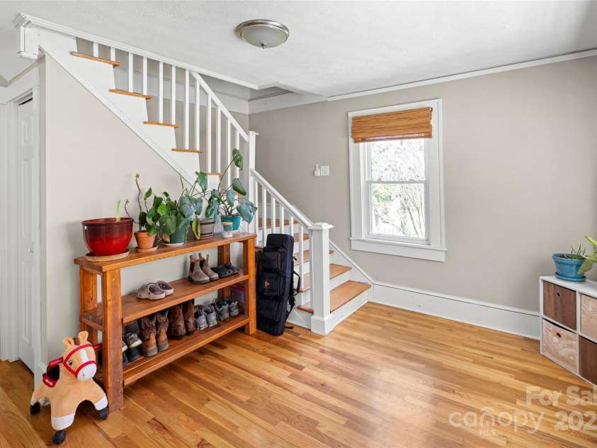 1383 Newfound Road, Leicester, NC 28748.  MLS# CAR4238537, YatesRealty ID 3821. 