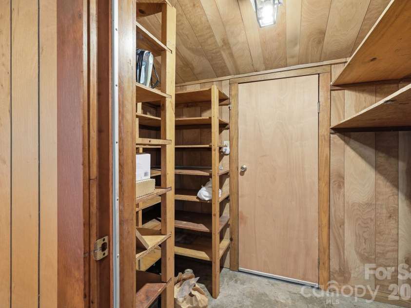 209 Virginia Avenue, Marion, NC 28752.  MLS# CAR4402750, YatesRealty ID 38210. 
