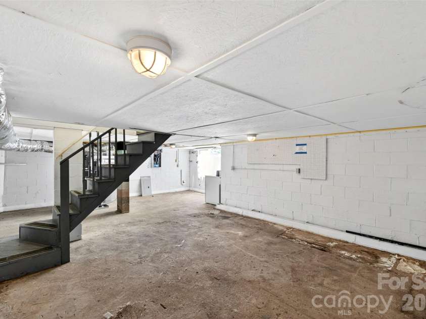 64 Second Street, Tryon, NC 28782.  MLS# CAR4395265, YatesRealty ID 38214. 