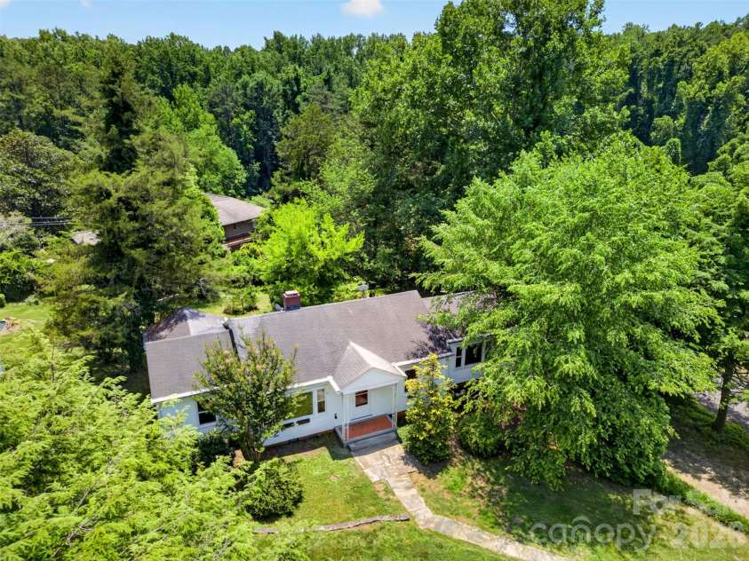 64 Second Street, Tryon, NC 28782.  MLS# CAR4395265, YatesRealty ID 38214. 
