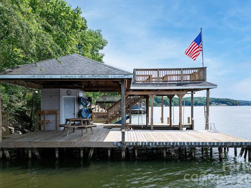 273 Lakewood Circle, Troy, NC 27371.  MLS# CAR4397734, YatesRealty ID 38221. 