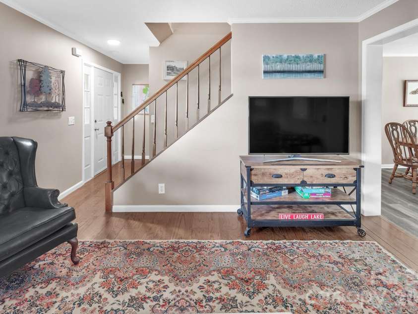 273 Lakewood Circle, Troy, NC 27371.  MLS# CAR4397734, YatesRealty ID 38221. 