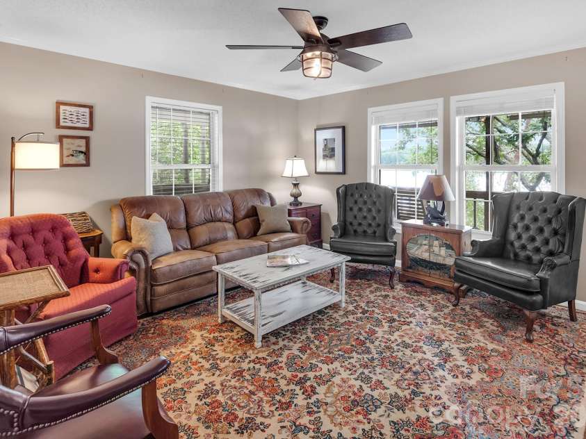 273 Lakewood Circle, Troy, NC 27371.  MLS# CAR4397734, YatesRealty ID 38221. 