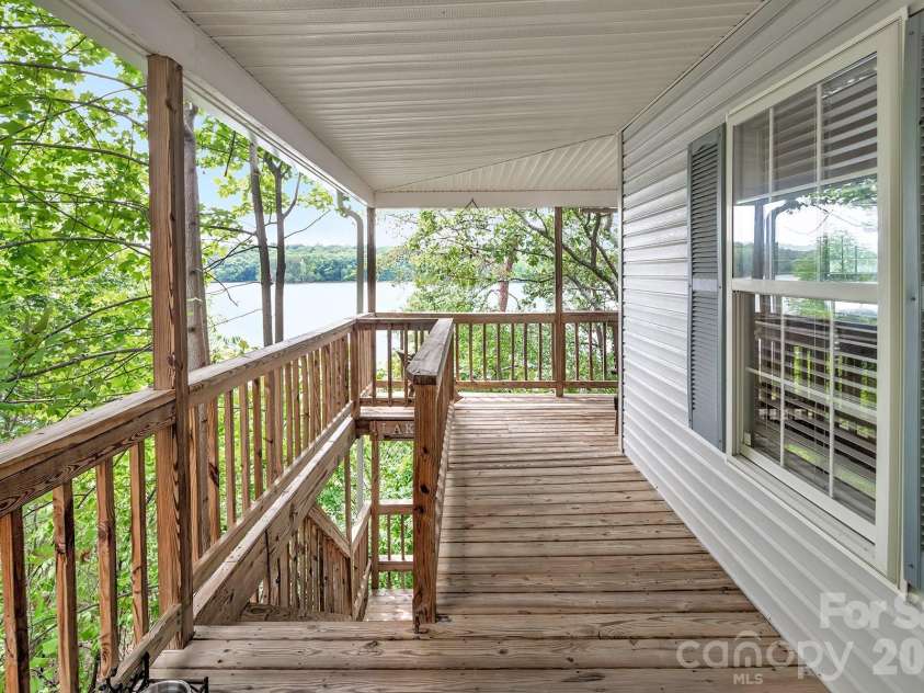 273 Lakewood Circle, Troy, NC 27371.  MLS# CAR4397734, YatesRealty ID 38221. 