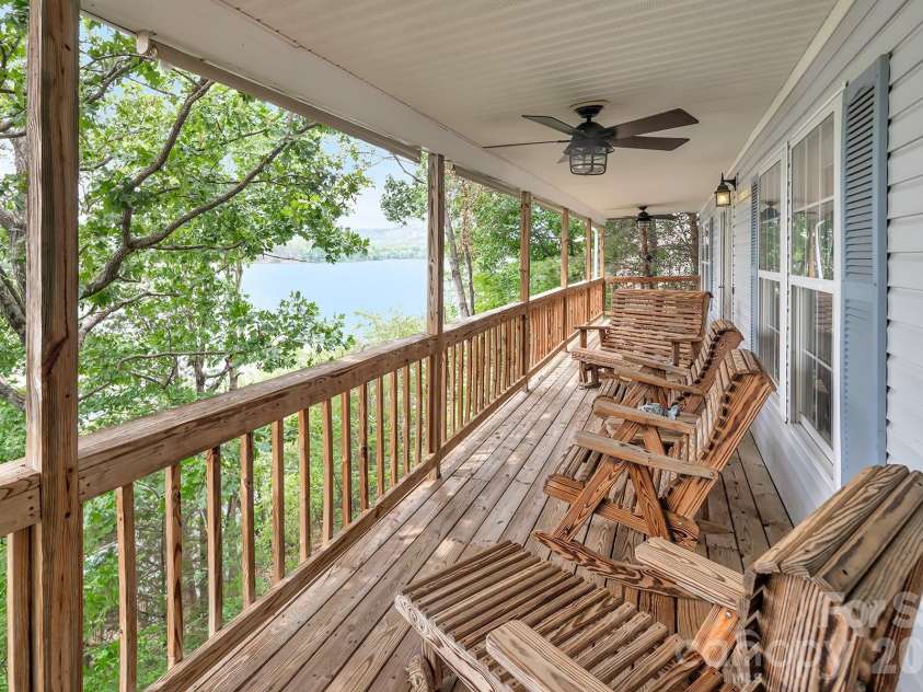 273 Lakewood Circle, Troy, NC 27371.  MLS# CAR4397734, YatesRealty ID 38221. 