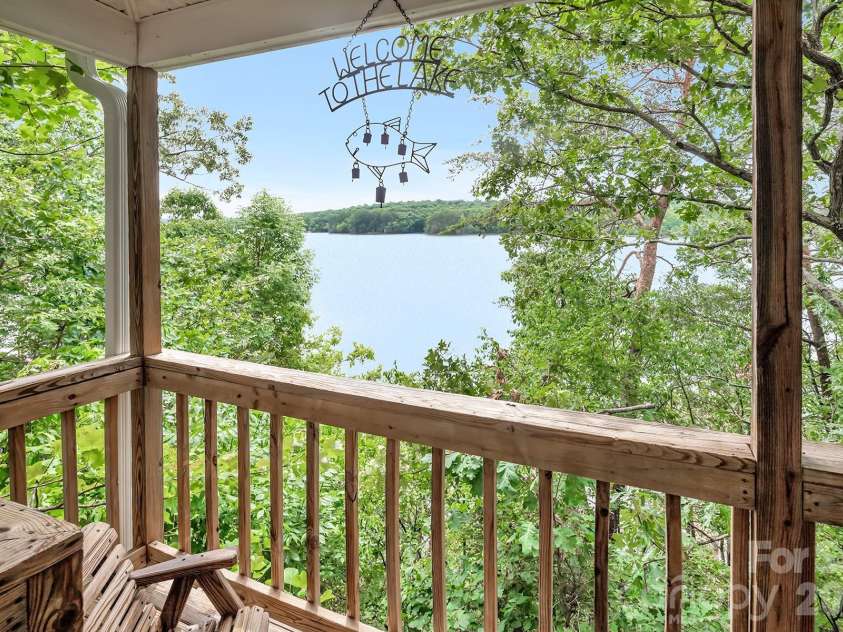 273 Lakewood Circle, Troy, NC 27371.  MLS# CAR4397734, YatesRealty ID 38221. 