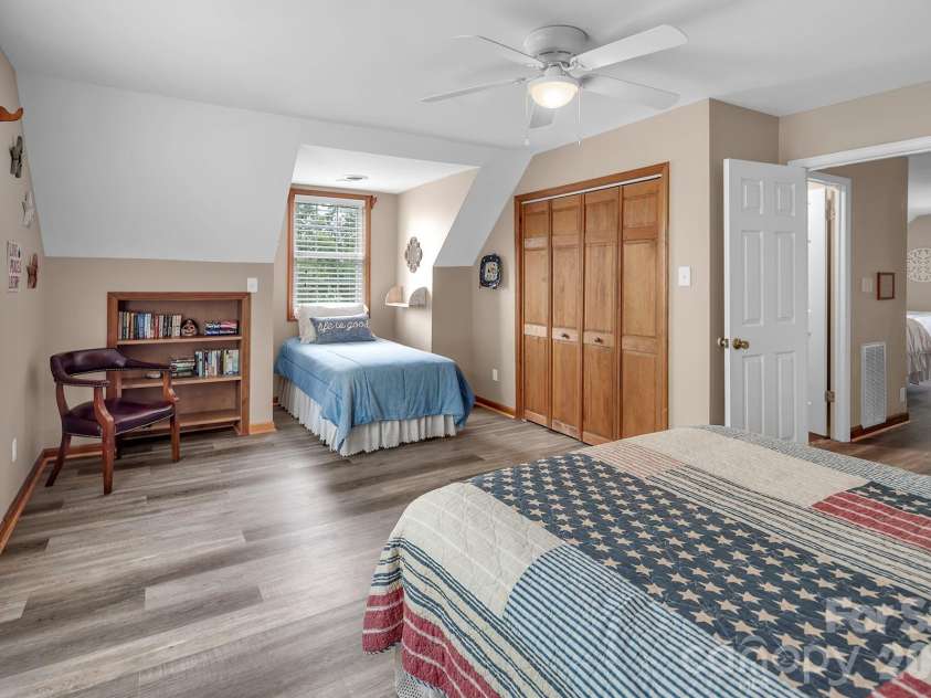 273 Lakewood Circle, Troy, NC 27371.  MLS# CAR4397734, YatesRealty ID 38221. 
