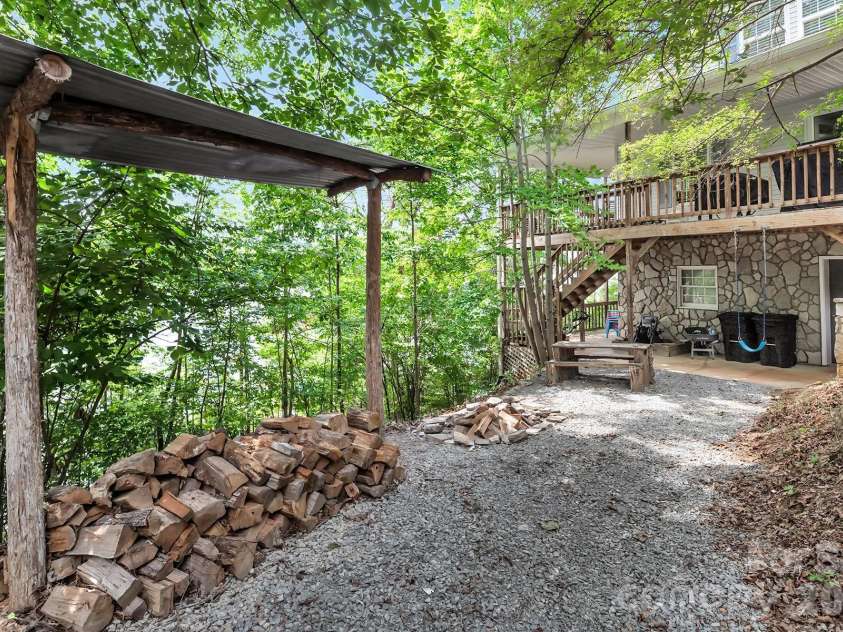 273 Lakewood Circle, Troy, NC 27371.  MLS# CAR4397734, YatesRealty ID 38221. 