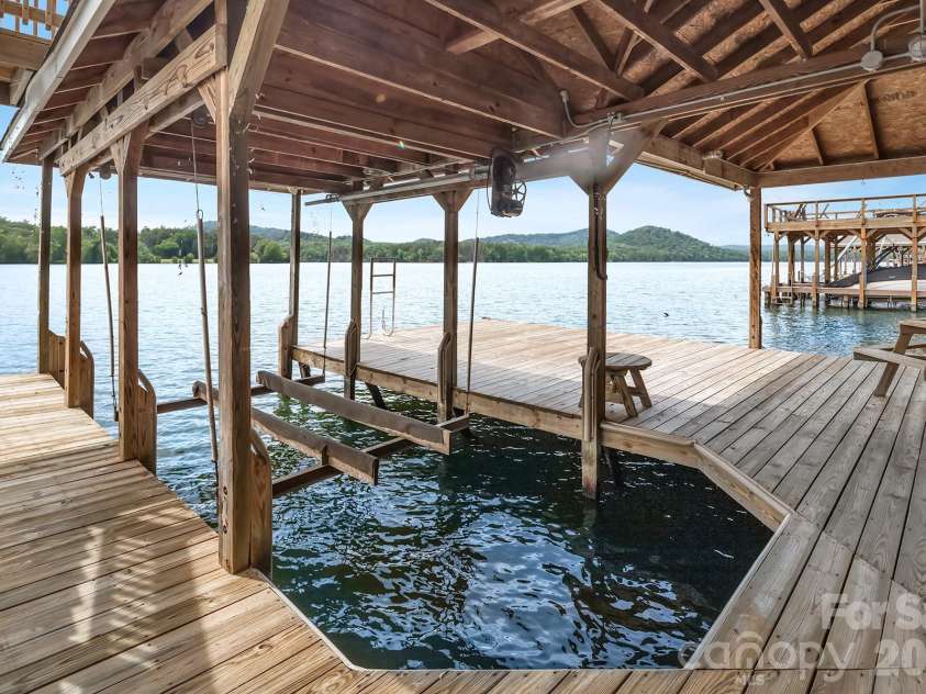 273 Lakewood Circle, Troy, NC 27371.  MLS# CAR4397734, YatesRealty ID 38221. 