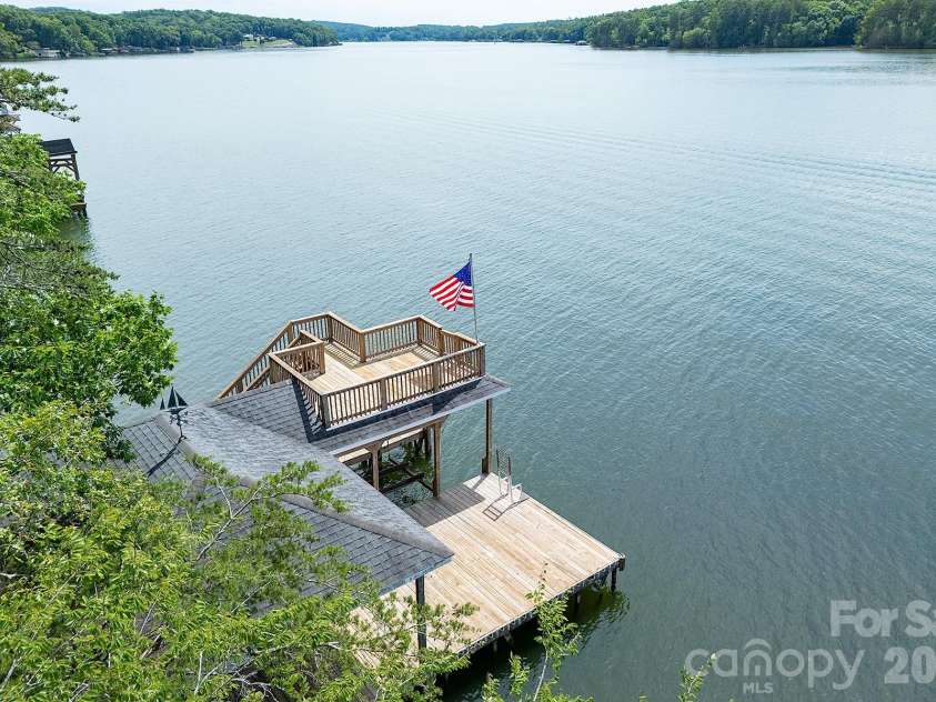 273 Lakewood Circle, Troy, NC 27371.  MLS# CAR4397734, YatesRealty ID 38221. 