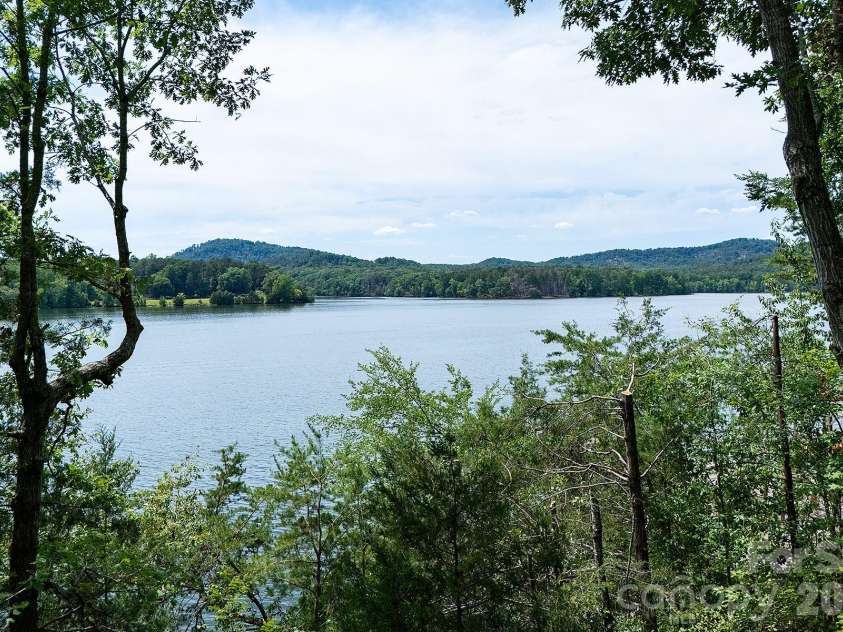 273 Lakewood Circle, Troy, NC 27371.  MLS# CAR4397734, YatesRealty ID 38221. 