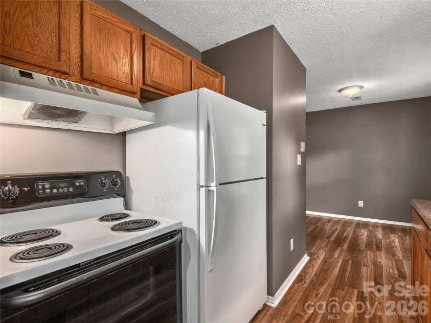 321 Virginia Avenue, Asheville, NC 28806.  MLS# CAR4405233, YatesRealty ID 38222. 