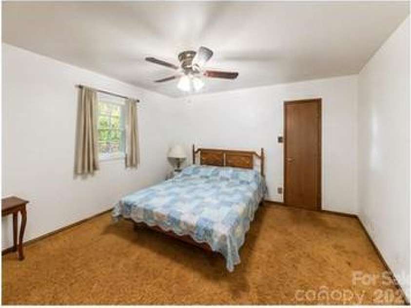 625 Stillwater Court, Clover, SC 29710.  MLS# CAR4364329, YatesRealty ID 38224. Bedroom 1