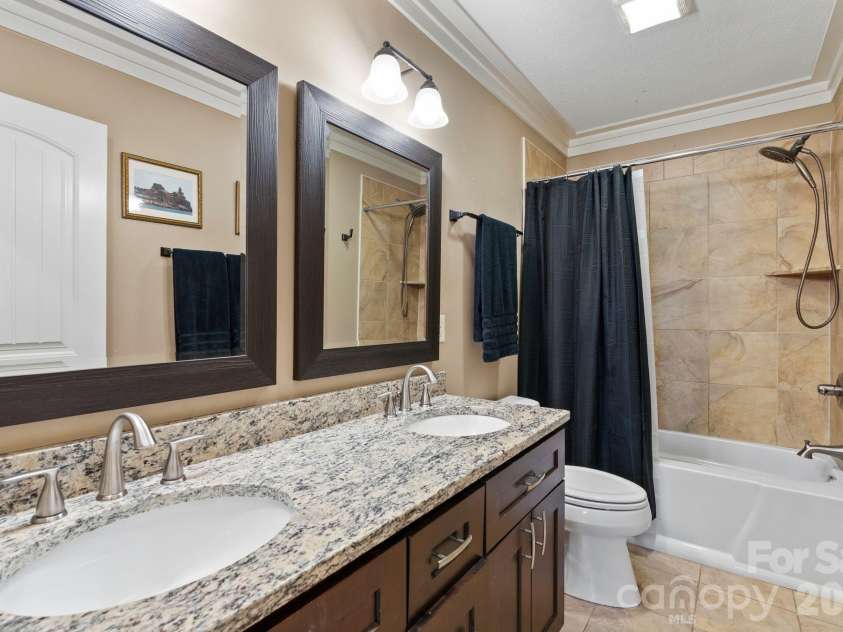 36 Copper Mill Court, Candler, NC 28715.  MLS# CAR4396335, YatesRealty ID 38225. Full Bathroom Upper Level