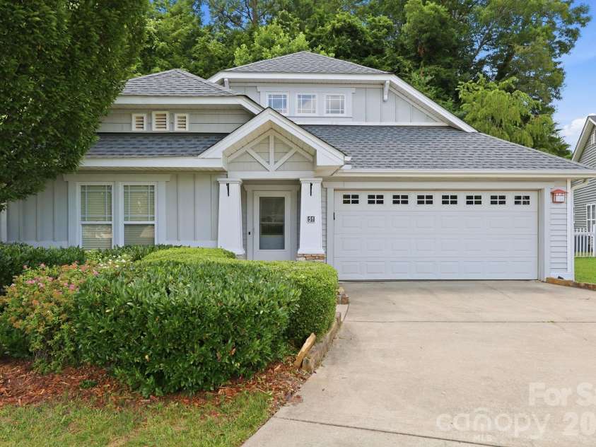 51 Sunview Circle, Arden, NC 28704.  MLS# CAR4397964, YatesRealty ID 38226. 