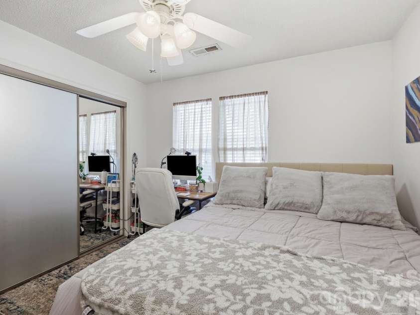 51 Sunview Circle, Arden, NC 28704.  MLS# CAR4397964, YatesRealty ID 38226. 