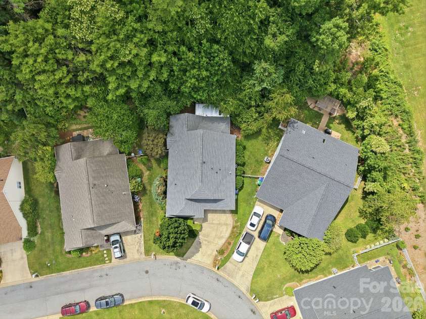 51 Sunview Circle, Arden, NC 28704.  MLS# CAR4397964, YatesRealty ID 38226. 