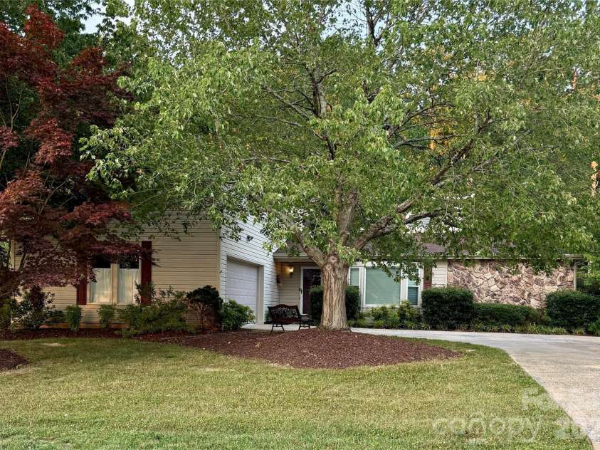 1100 Jennifer Lane, Cherryville, NC 28021.  MLS# CAR4400646, YatesRealty ID 38227. Exterior Front