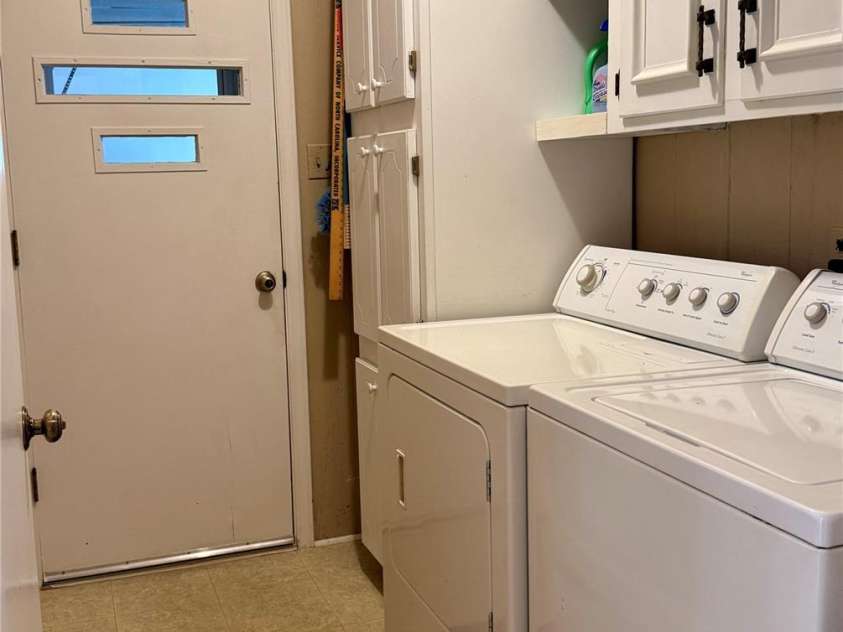 1100 Jennifer Lane, Cherryville, NC 28021.  MLS# CAR4400646, YatesRealty ID 38227. Laundry Room