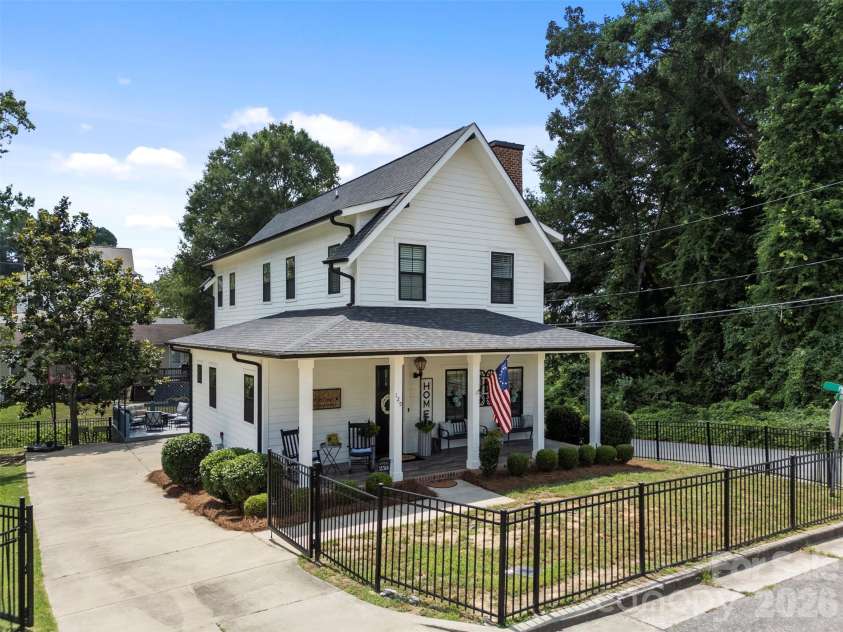 129 Bryant Street, Belmont, NC 28012.  MLS# CAR4398951, YatesRealty ID 38228. 