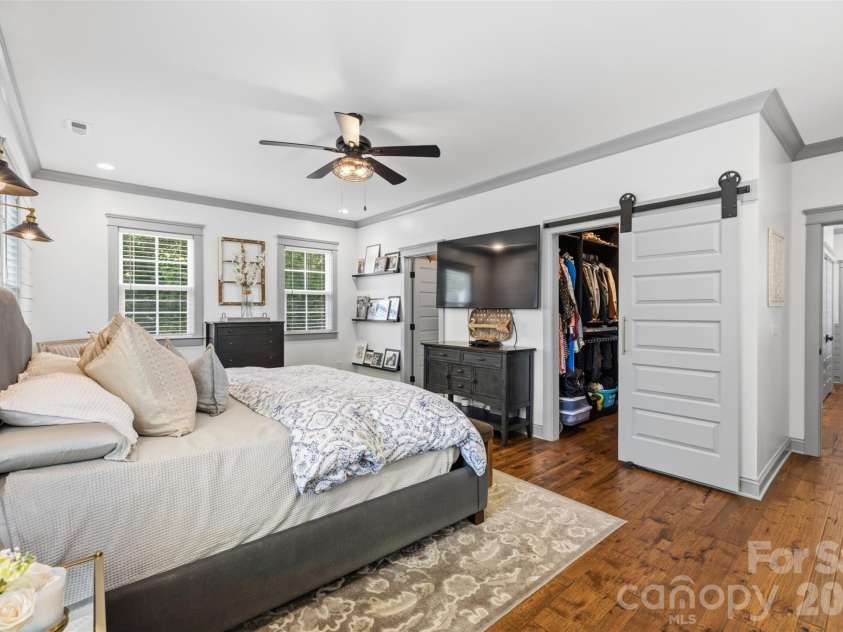 129 Bryant Street, Belmont, NC 28012.  MLS# CAR4398951, YatesRealty ID 38228. 