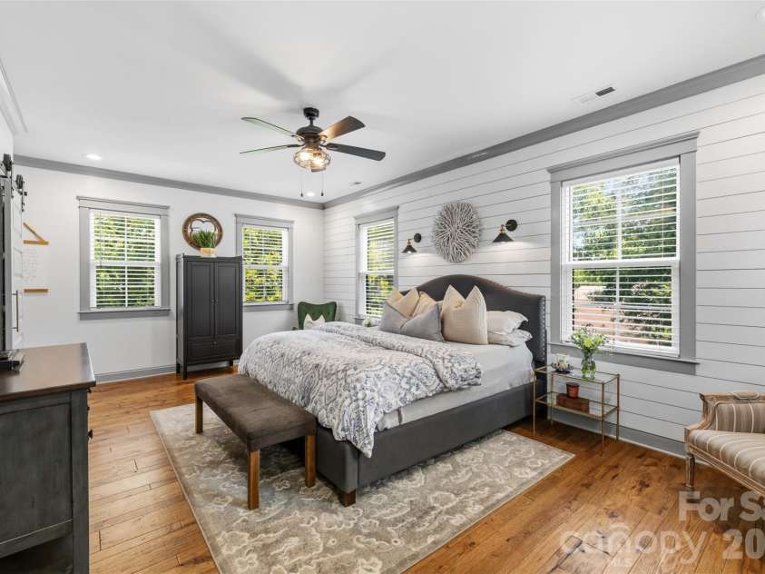 129 Bryant Street, Belmont, NC 28012.  MLS# CAR4398951, YatesRealty ID 38228. 