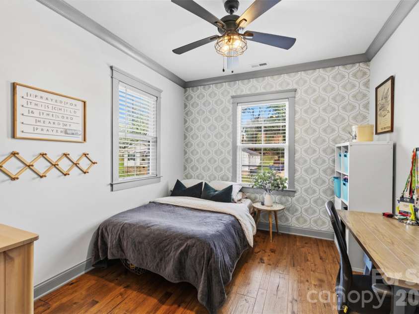 129 Bryant Street, Belmont, NC 28012.  MLS# CAR4398951, YatesRealty ID 38228. 