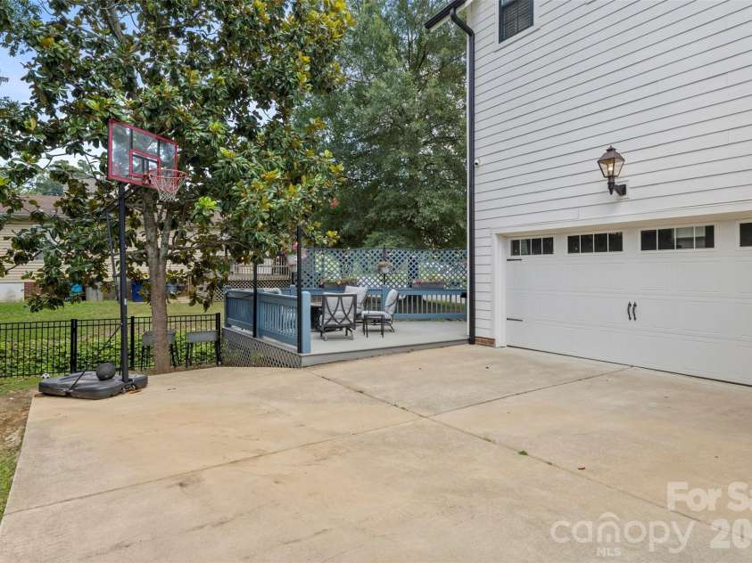 129 Bryant Street, Belmont, NC 28012.  MLS# CAR4398951, YatesRealty ID 38228. 