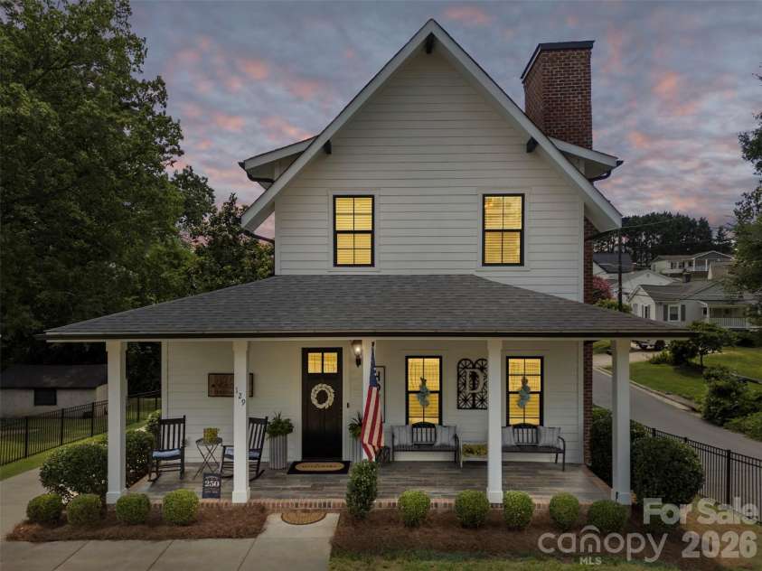 129 Bryant Street, Belmont, NC 28012.  MLS# CAR4398951, YatesRealty ID 38228. 