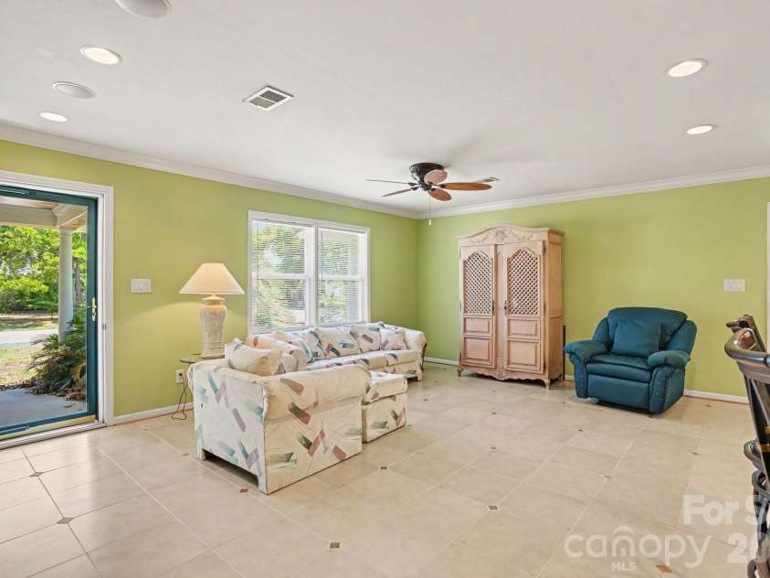 121 1st Street, Oak Island, NC 28465.  MLS# CAR4404040, YatesRealty ID 38229. 