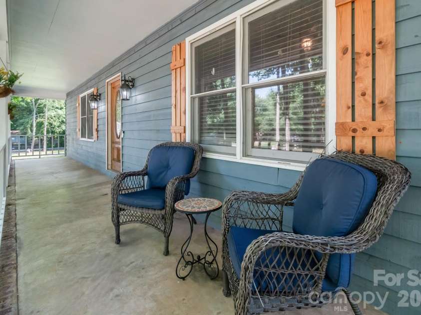 3623 Wonderland Drive, Matthews, NC 28104.  MLS# CAR4399769, YatesRealty ID 38231. 