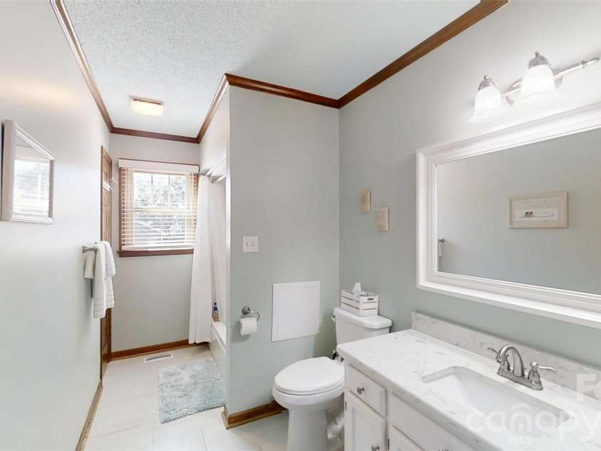 1730 Smith Farm Road, Lincolnton, NC 28092.  MLS# CAR4387727, YatesRealty ID 38232. 