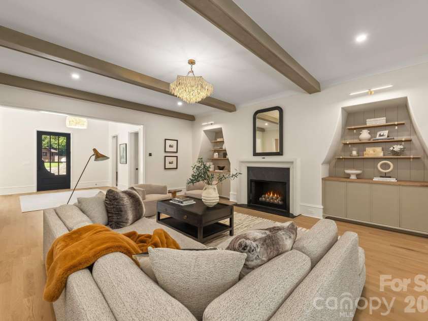 5555 Lansing Drive, Charlotte, NC 28270.  MLS# CAR4395267, YatesRealty ID 38234. 