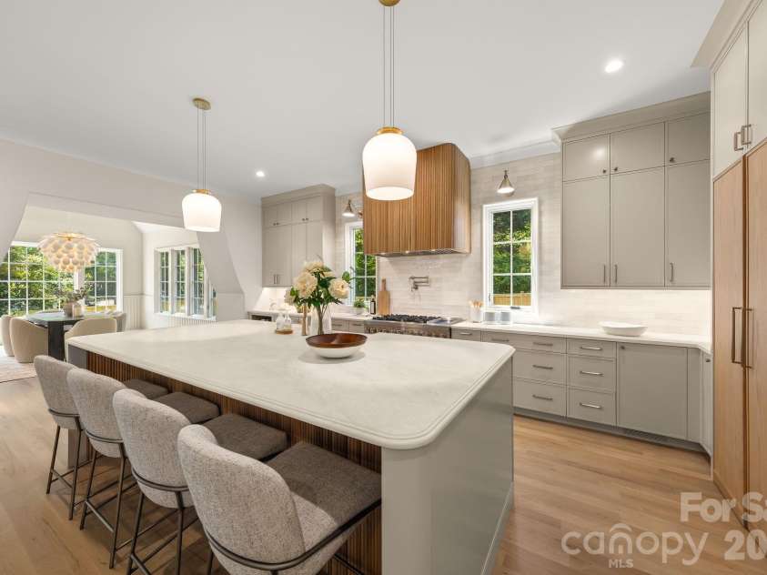 5555 Lansing Drive, Charlotte, NC 28270.  MLS# CAR4395267, YatesRealty ID 38234. 