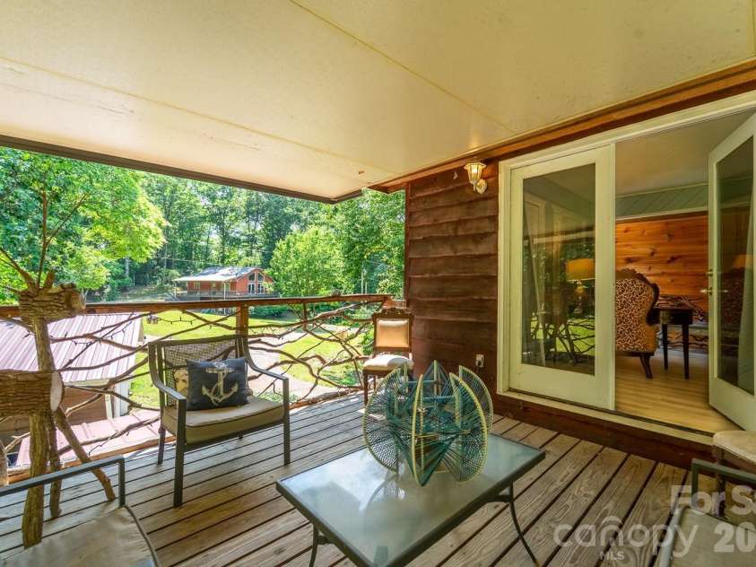 26 Cowee Woods Court, Franklin, NC 28734.  MLS# CAR4402886, YatesRealty ID 38236. 