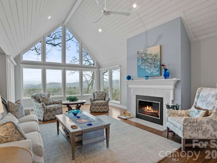 330 Dawnbrook Drive, Flat Rock, NC 28731.  MLS# CAR4355214, YatesRealty ID 3824. 