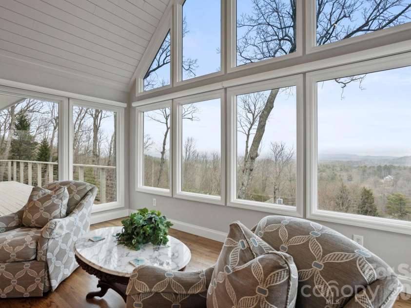 330 Dawnbrook Drive, Flat Rock, NC 28731.  MLS# CAR4355214, YatesRealty ID 3824. 