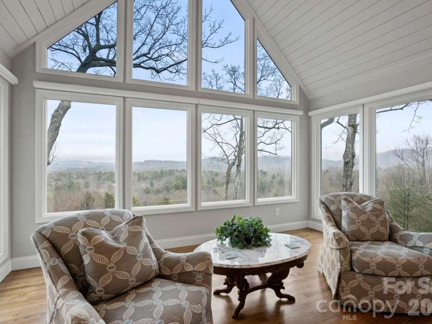 330 Dawnbrook Drive, Flat Rock, NC 28731.  MLS# CAR4355214, YatesRealty ID 3824. 
