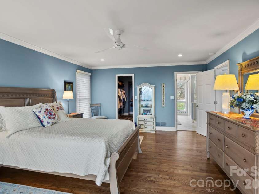 330 Dawnbrook Drive, Flat Rock, NC 28731.  MLS# CAR4355214, YatesRealty ID 3824. 