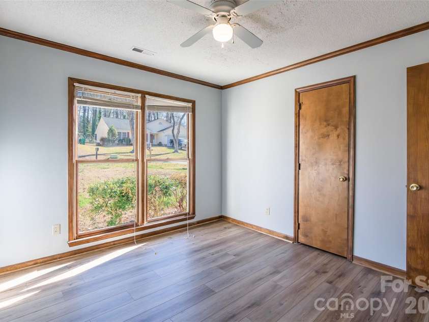 7225 McTeal Place, Charlotte, NC 28262.  MLS# CAR4334886, YatesRealty ID 3824. 