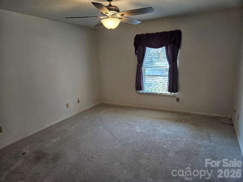 221 Pointe Circle, Rock Hill, SC 29732.  MLS# CAR4405046, YatesRealty ID 38243. 