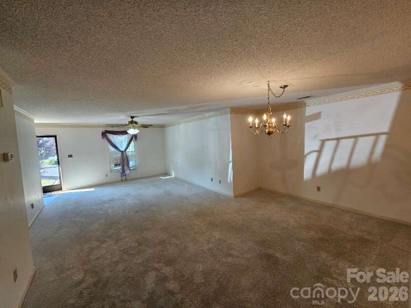 221 Pointe Circle, Rock Hill, SC 29732.  MLS# CAR4405046, YatesRealty ID 38243. 