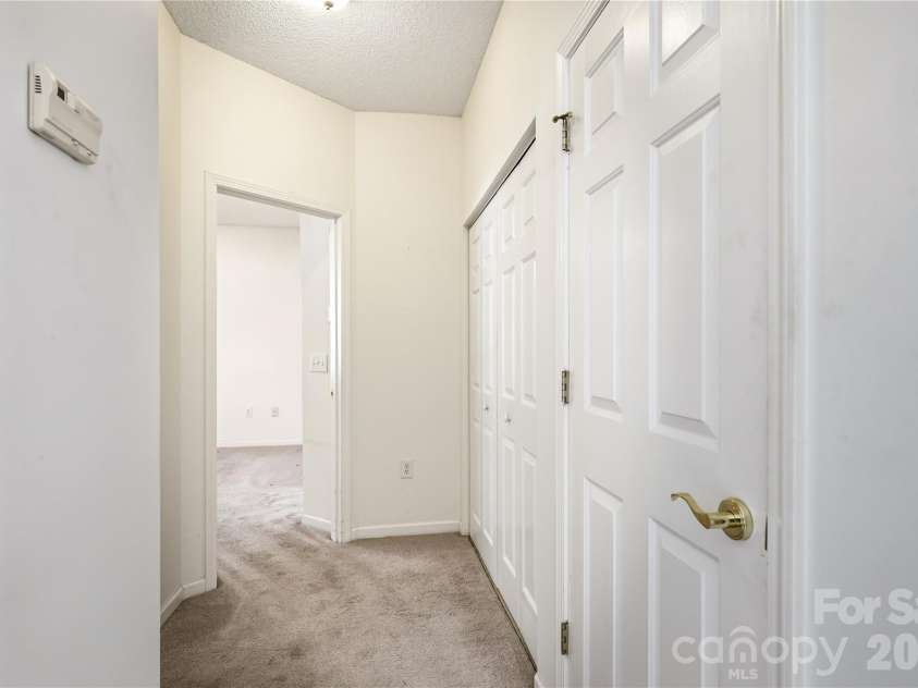 9035 Meadowmont View Drive, Charlotte, NC 28269.  MLS# CAR4402729, YatesRealty ID 38244. 