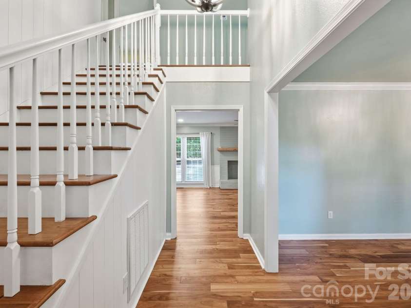 9475 Man O War Road, Fort Mill, SC 29707.  MLS# CAR4402394, YatesRealty ID 38245. 