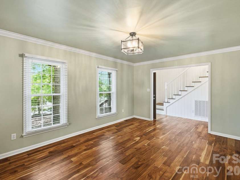 9475 Man O War Road, Fort Mill, SC 29707.  MLS# CAR4402394, YatesRealty ID 38245. 