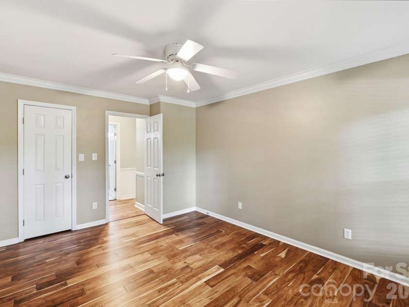 9475 Man O War Road, Fort Mill, SC 29707.  MLS# CAR4402394, YatesRealty ID 38245. 